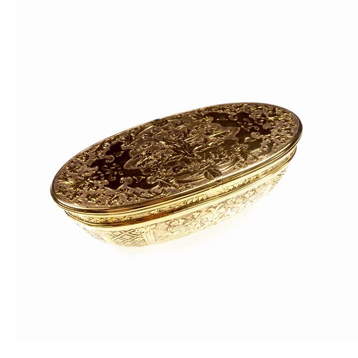 Double-opening gold snuff box, of elongated oval basket form